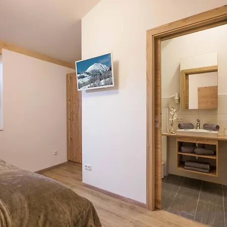 Brixen Near Lift, Cleaning Included *